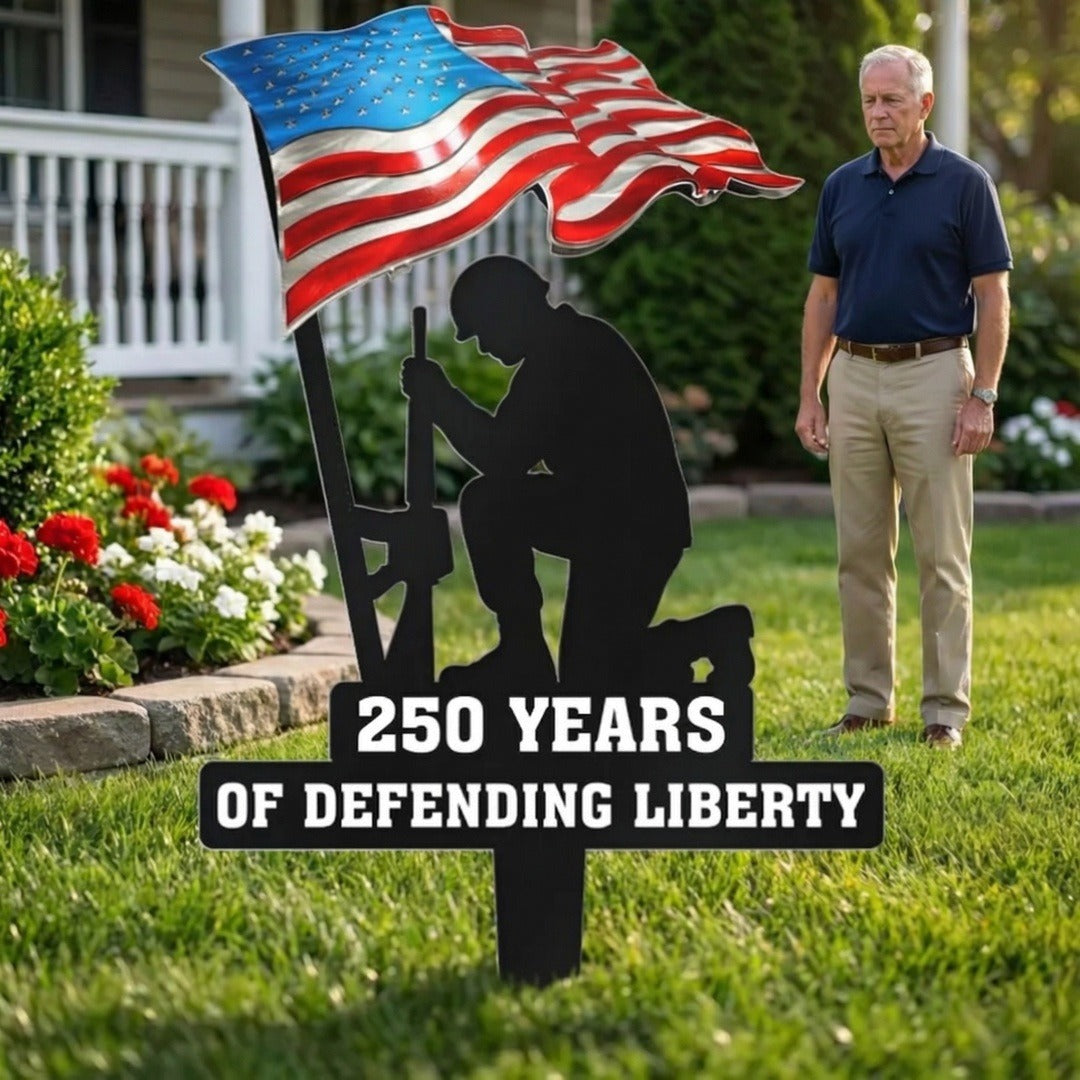 🔥FATHER’S DAY SALE 30% Off-250 Years of Defending Liberty Metal Garden Stake （BUY 2 FREE SHIPPING)